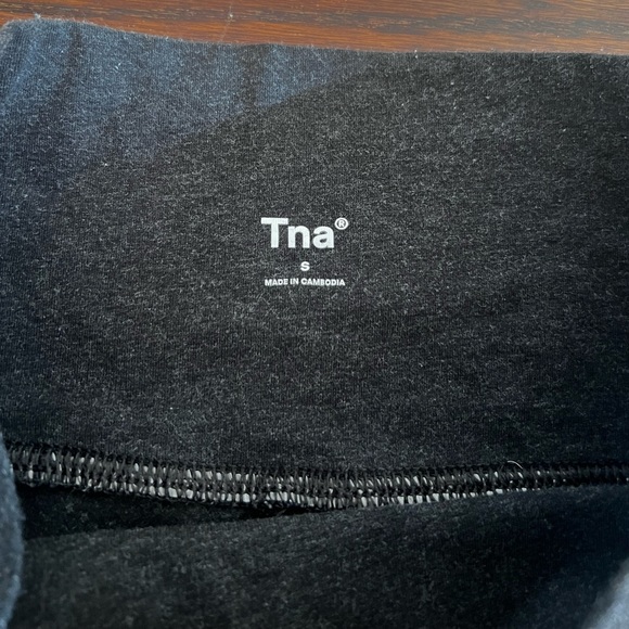 TNA High-Rise Bike Shorts - Picture 2 of 3